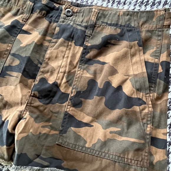 NWT Women’s Madewell cargo shorts - Picture 3 of 6
